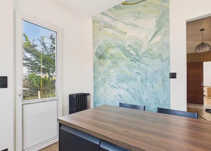 Maison Confort Pour 8 Avec Jardin Holiday home *